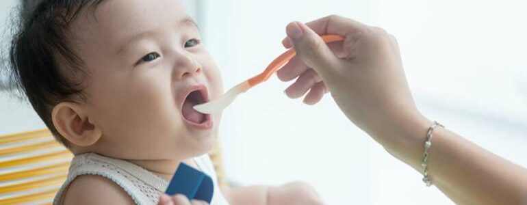 Cân nặng bé 10 tháng bao nhiêu kg mới đủ chuẩn? - Nutrihome