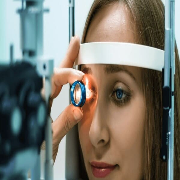 Chi phí mổ mắt Lasik giá bao nhiêu?