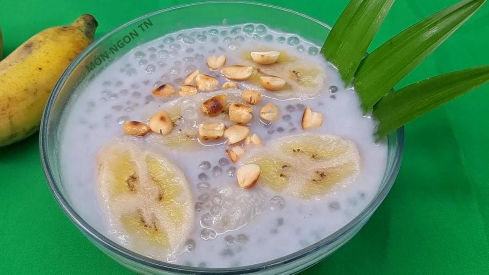 Chè chuối sứ nước cốt dừa