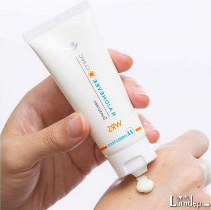 Kem chống nắng Rajdhevee Clinic Sunscreen Beige