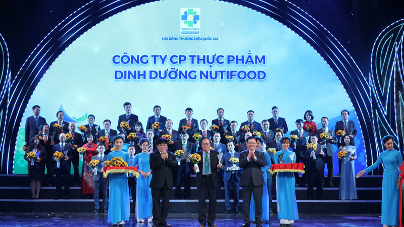 NutiFood chứng minh tên tuổi của mình qua những giải thưởng lớn